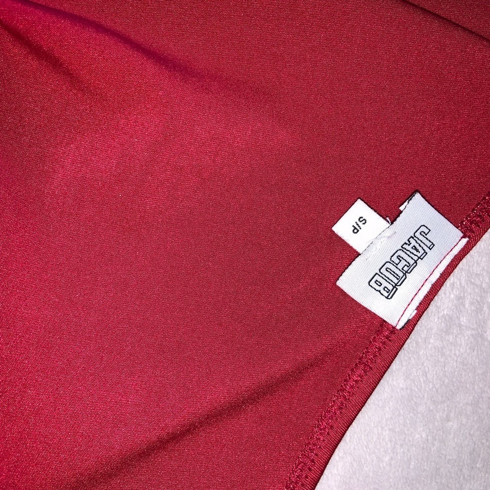 Cute Red halter top - Picture 5 of 5